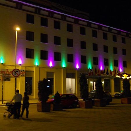 Hotel Bistrita Bacău Exteriör bild